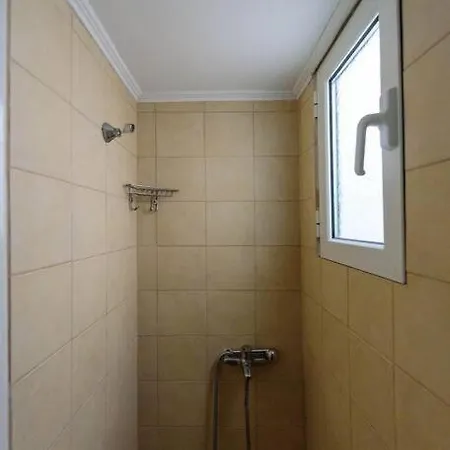 아파트 ανώι - The Upper Storey